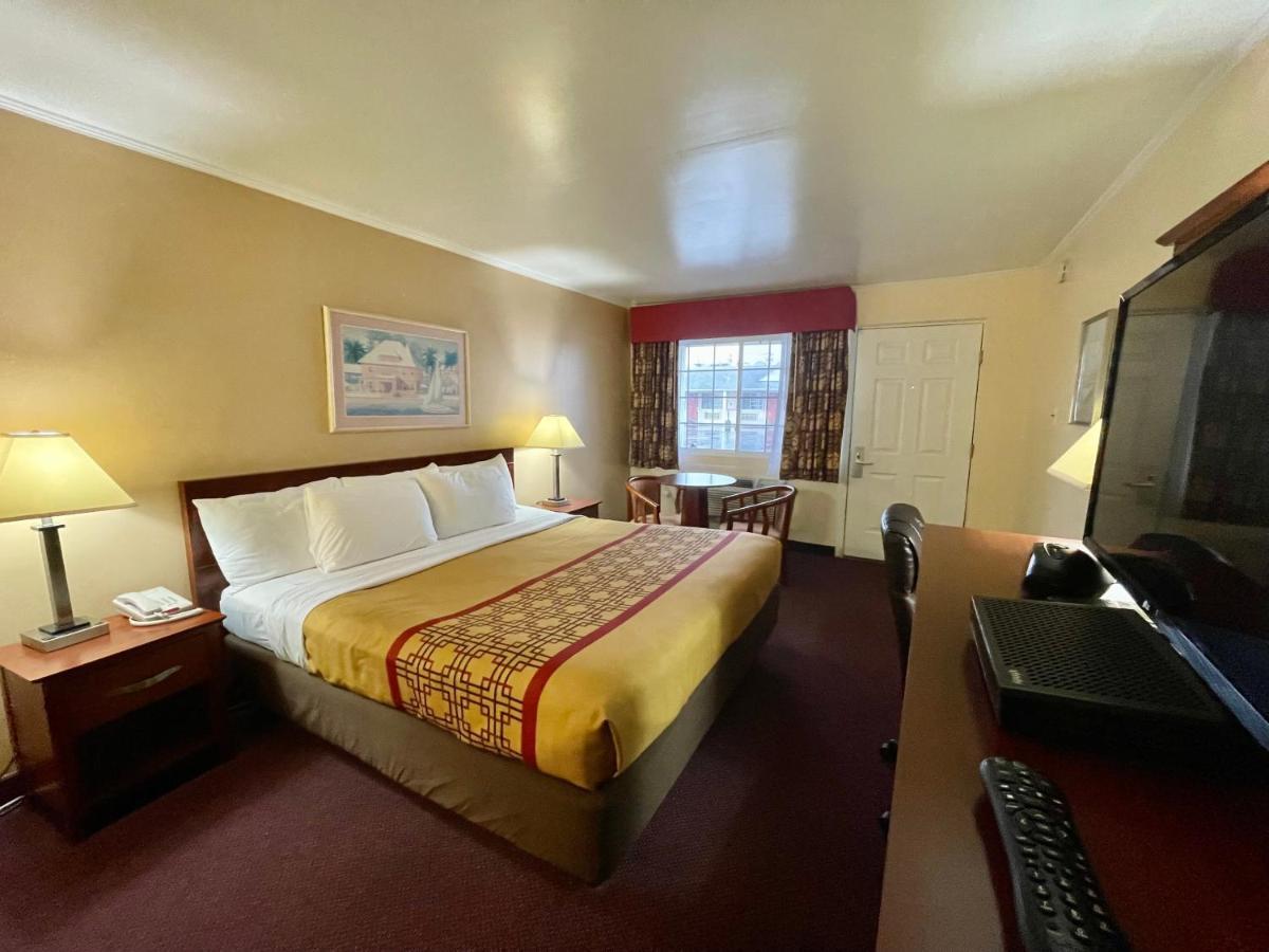 Passport Inn Somers Point - Somers Point Zewnętrze zdjęcie